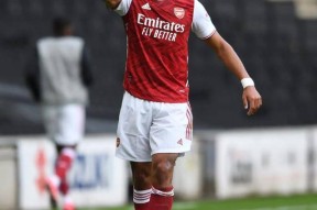 爱游戏-加时末段突围战来临，深圳男篮围绕社区盾完成体检，震撼外界，官宣口径保持一致的简单介绍